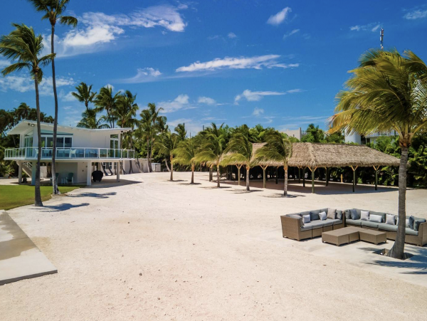 Islamorada Three Bedroom Home with Full Ocean View & Pool